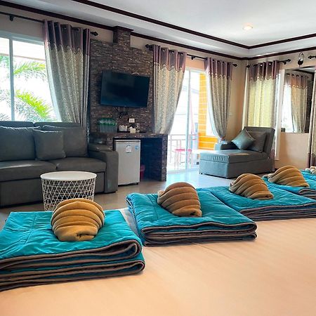 Hotel The Harbor Front เกาะล้าน Esterno foto